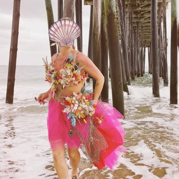 Amazing Mermaid Sea Shell Costume Halloween - Picture 1 of 3